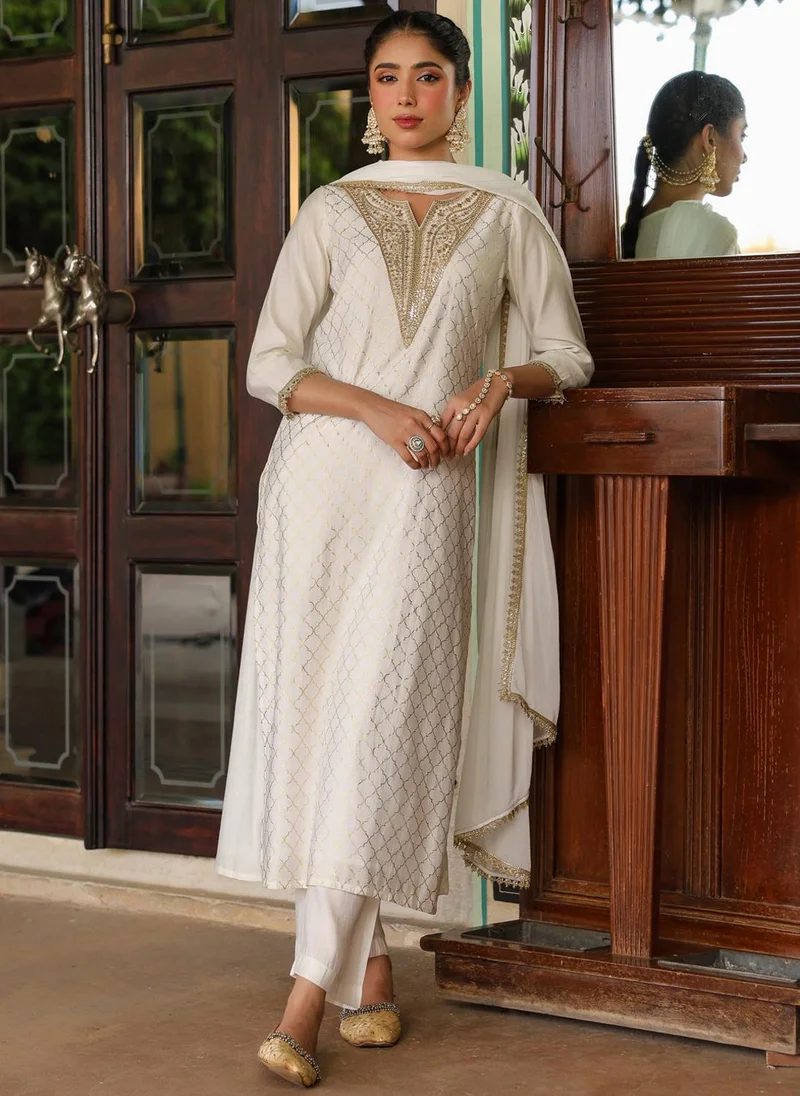 ZERESOUQ Off White Chanderi Yoke Embroidered 3-Piece Kurta Set